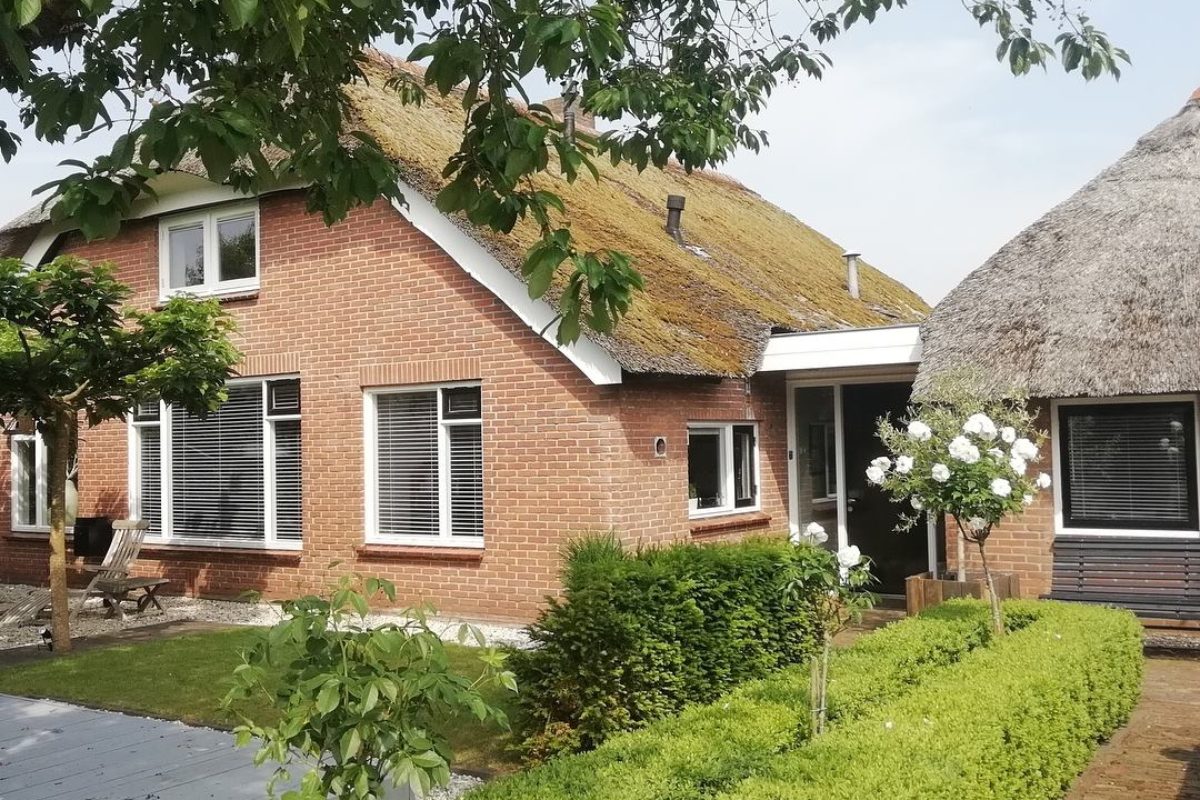 Gevelrenovatie woonboerderij in Elburg