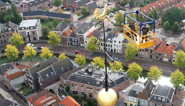 Bovenkerk Kampen haan weer op de toren