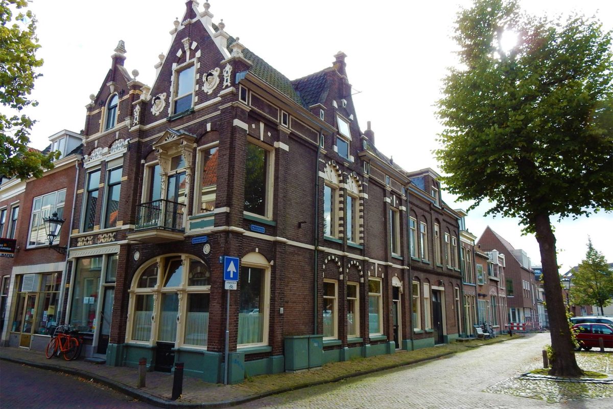 Gevelrestauratie hoekwoning in Kampen